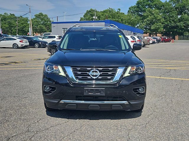 2020 Nissan Pathfinder SV