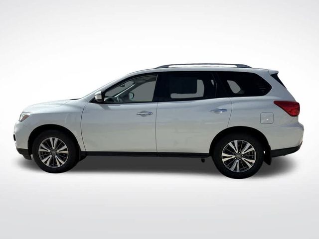 2020 Nissan Pathfinder SV