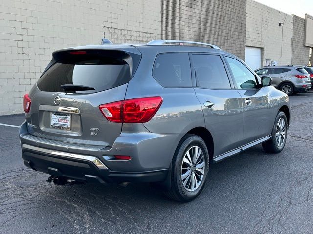 2020 Nissan Pathfinder SV