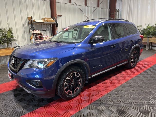 2020 Nissan Pathfinder SV