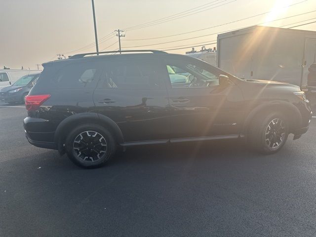 2020 Nissan Pathfinder SV