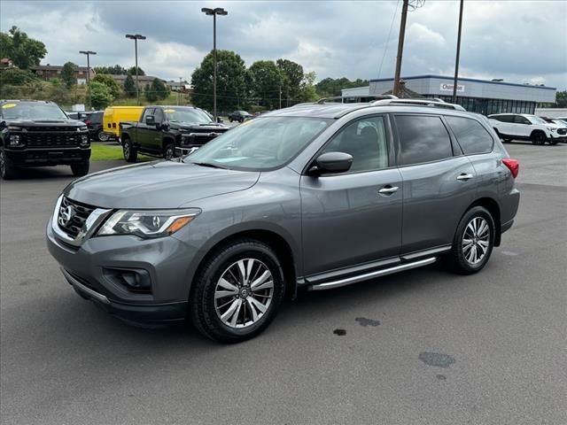 2020 Nissan Pathfinder SV