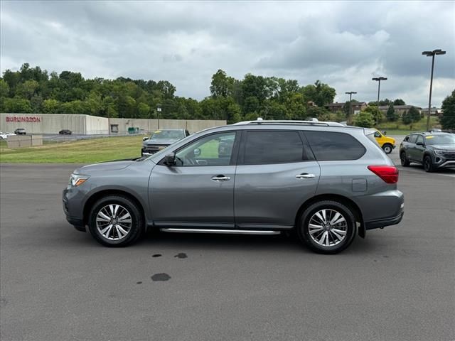 2020 Nissan Pathfinder SV