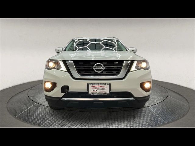 2020 Nissan Pathfinder SV