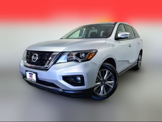 2020 Nissan Pathfinder SV