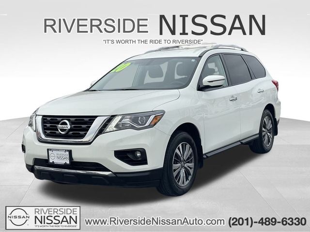 2020 Nissan Pathfinder SV