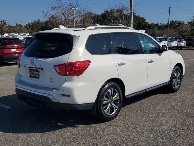 2020 Nissan Pathfinder SV