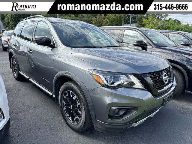 2020 Nissan Pathfinder SV