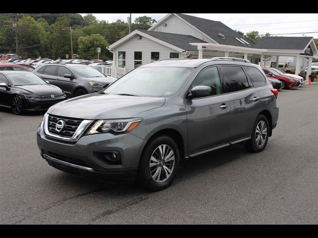 2020 Nissan Pathfinder SV