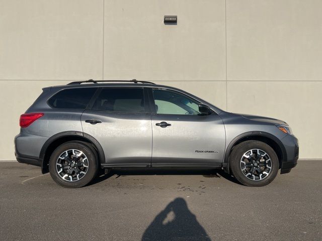 2020 Nissan Pathfinder SV