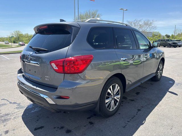 2020 Nissan Pathfinder SV