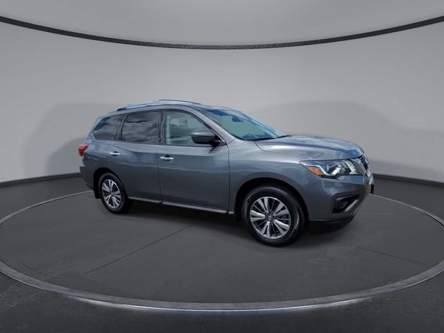 2020 Nissan Pathfinder SV