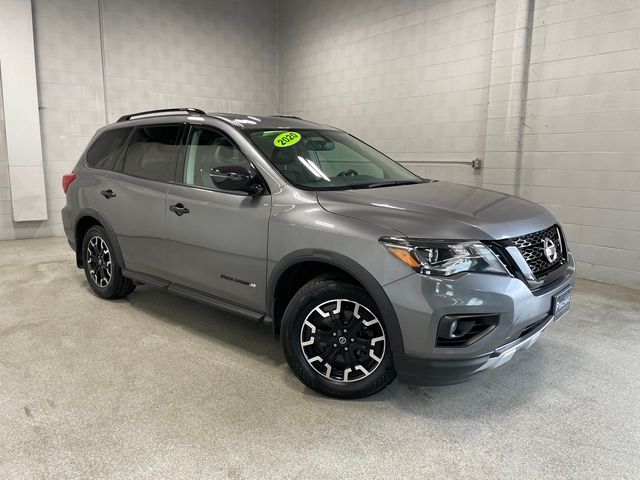 2020 Nissan Pathfinder SV