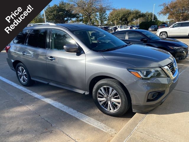 2020 Nissan Pathfinder SV