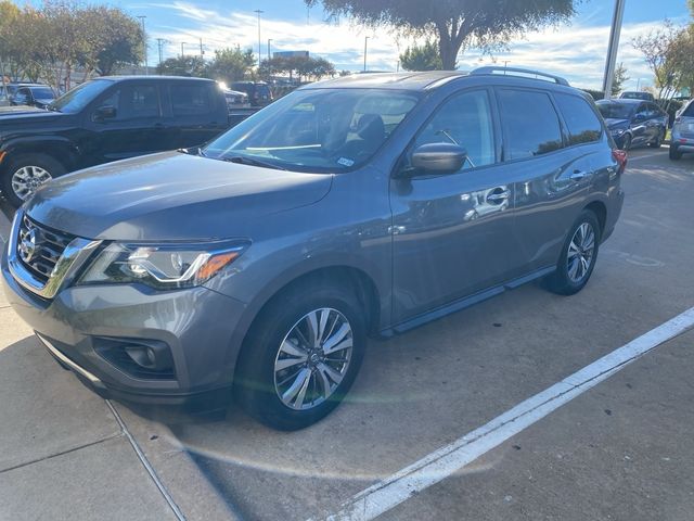 2020 Nissan Pathfinder SV