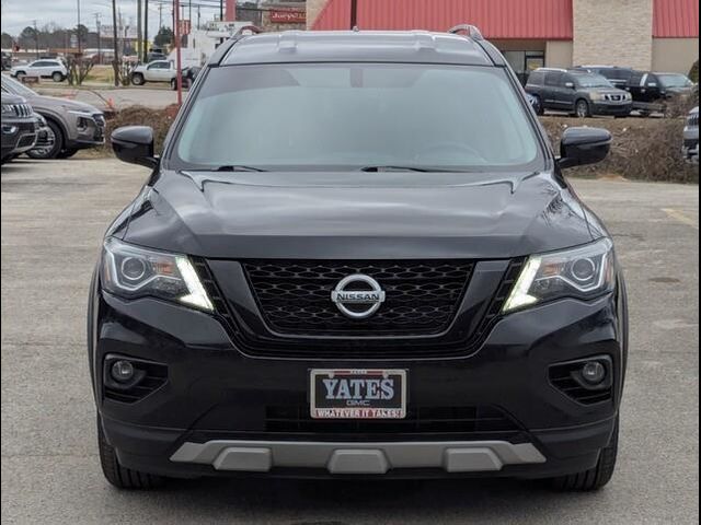 2020 Nissan Pathfinder SV