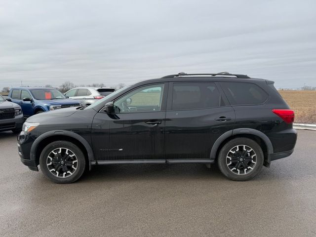 2020 Nissan Pathfinder SV