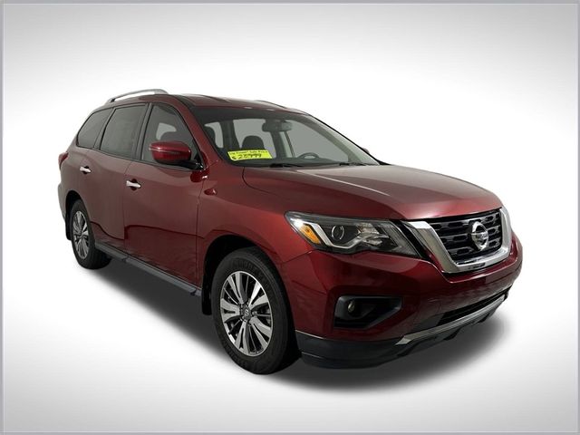 2020 Nissan Pathfinder SV