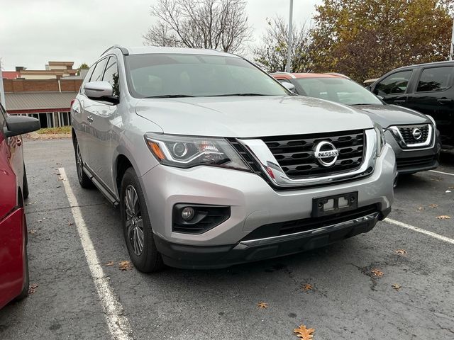 2020 Nissan Pathfinder SV