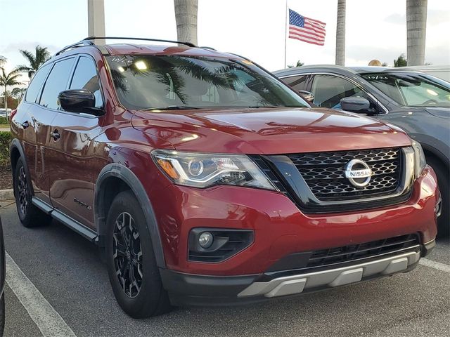 2020 Nissan Pathfinder SV