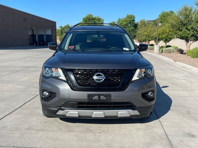 2020 Nissan Pathfinder SV