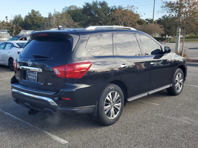 2020 Nissan Pathfinder SV