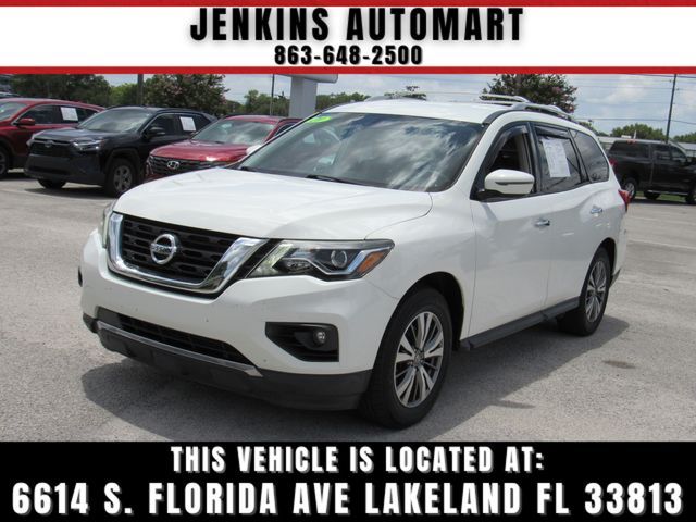 2020 Nissan Pathfinder SV