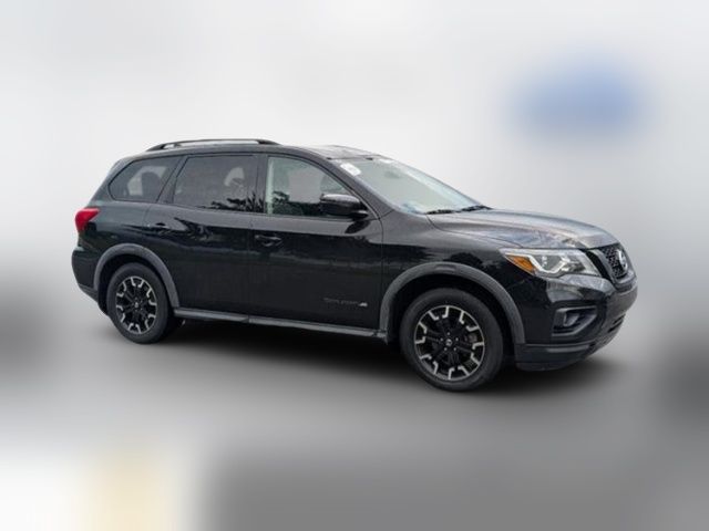 2020 Nissan Pathfinder SV