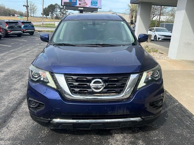 2020 Nissan Pathfinder SV