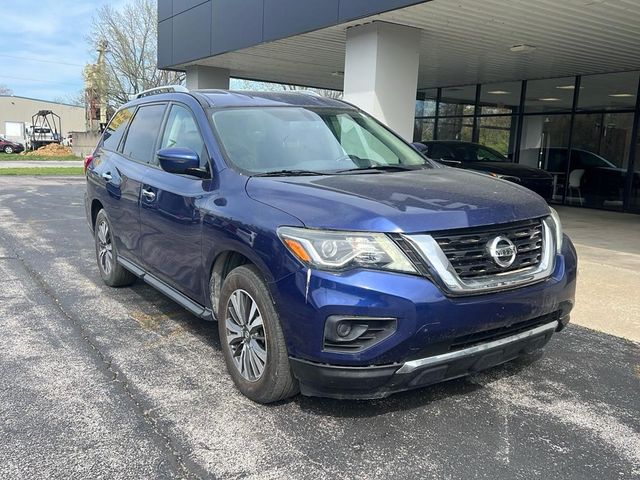 2020 Nissan Pathfinder SV