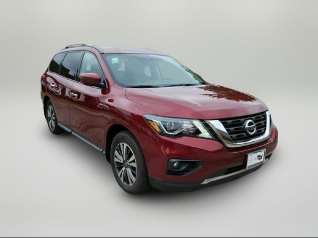 2020 Nissan Pathfinder SV