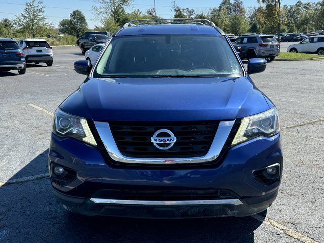 2020 Nissan Pathfinder SV