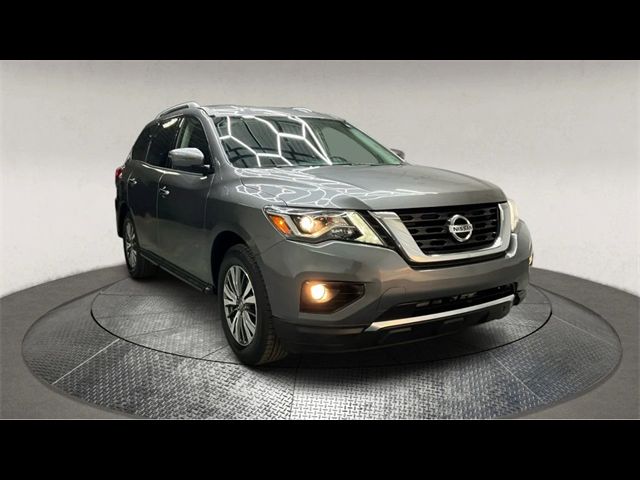 2020 Nissan Pathfinder SV