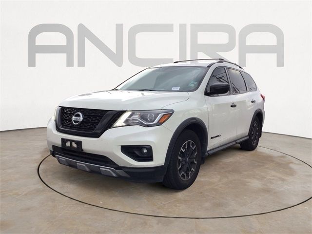 2020 Nissan Pathfinder SV