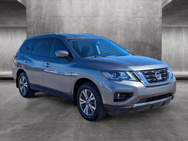 2020 Nissan Pathfinder SV