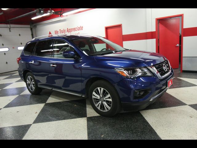 2020 Nissan Pathfinder SV