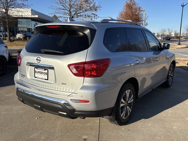 2020 Nissan Pathfinder SV