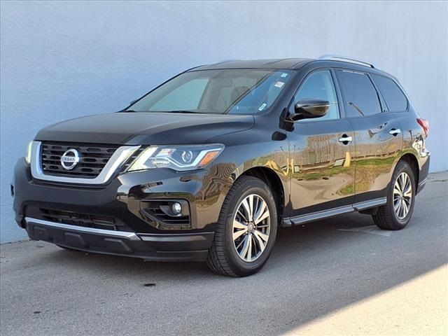 2020 Nissan Pathfinder SV