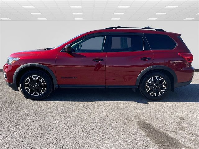2020 Nissan Pathfinder SV