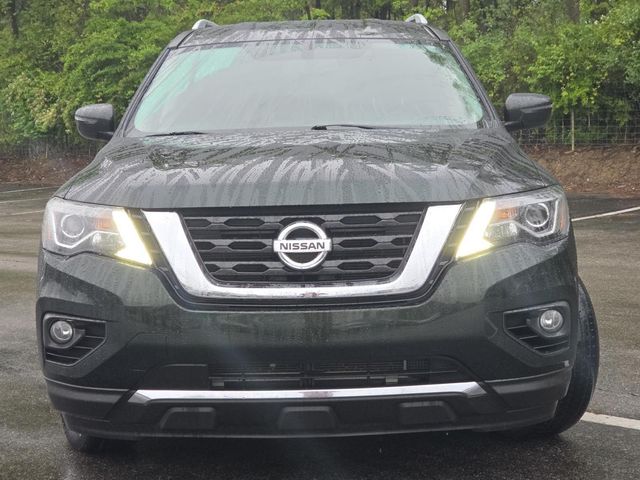 2020 Nissan Pathfinder SV