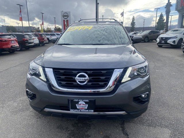 2020 Nissan Pathfinder SV