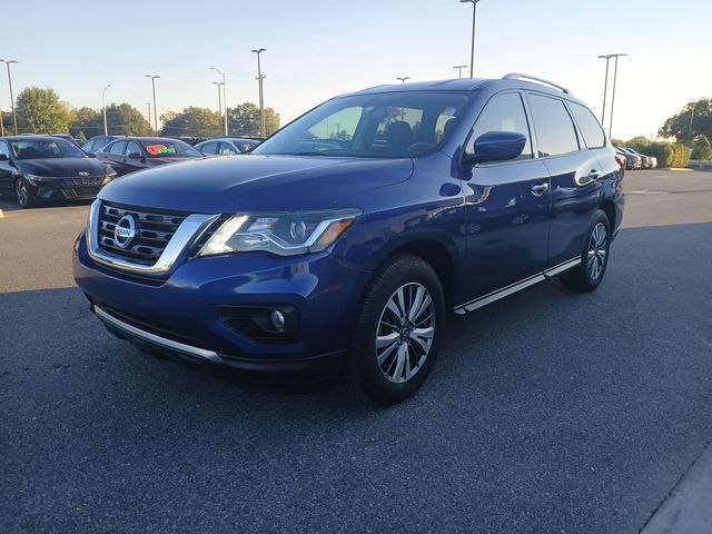 2020 Nissan Pathfinder SV