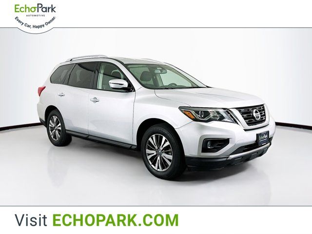 2020 Nissan Pathfinder SV