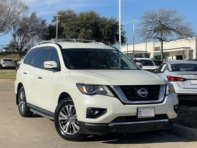 2020 Nissan Pathfinder SV