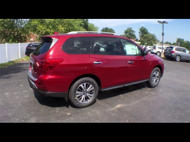 2020 Nissan Pathfinder SV