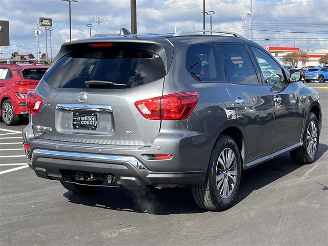 2020 Nissan Pathfinder SV