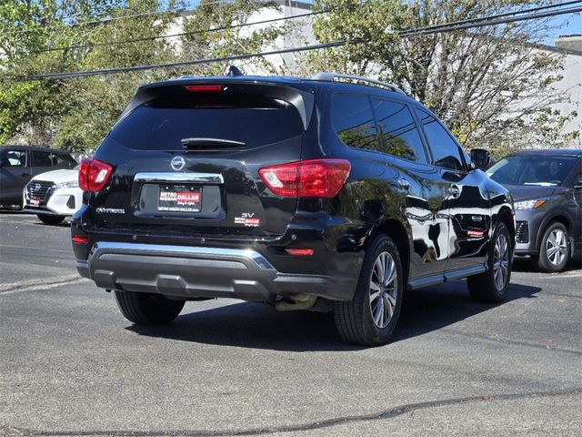 2020 Nissan Pathfinder SV