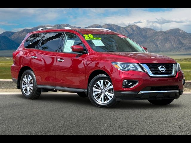 2020 Nissan Pathfinder SV