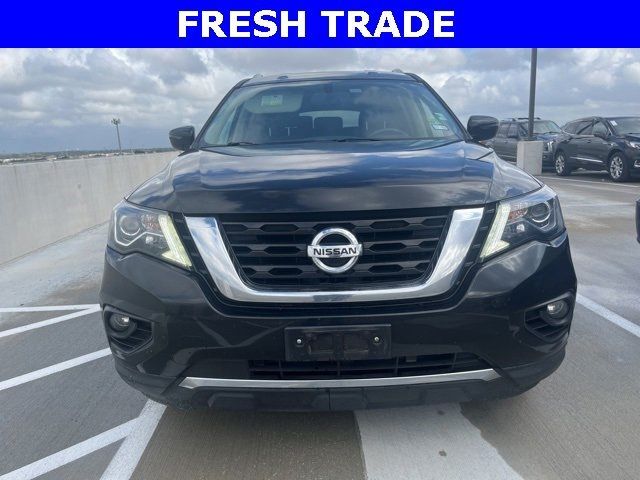 2020 Nissan Pathfinder SV