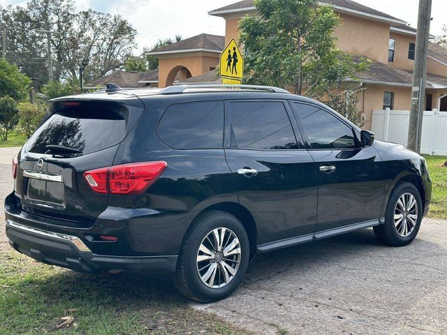 2020 Nissan Pathfinder SV